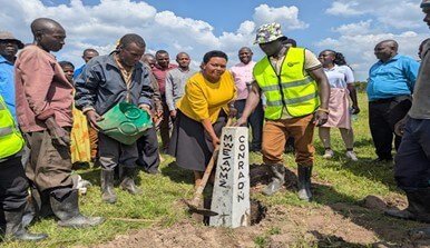 Kamwenge district chairperson & LC5 chairperson launching the planting pillars in Mpanga catchment (funded by the Conrad N. Hilton Foundation)