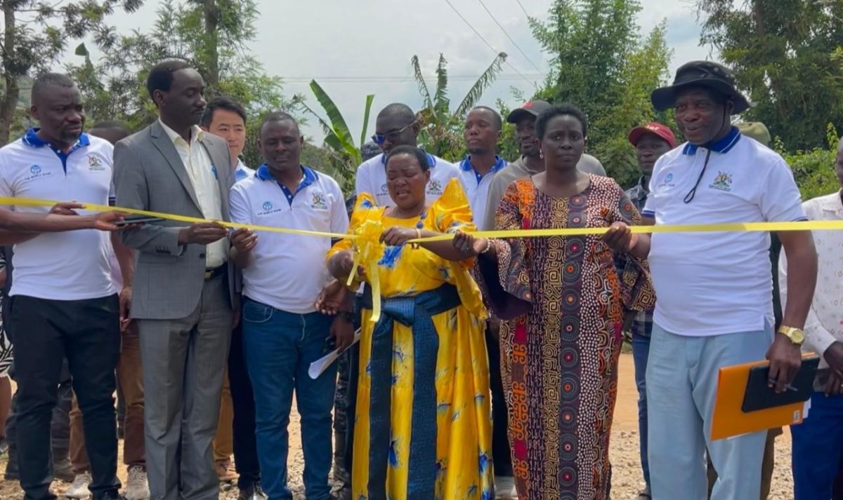 Rt. Hon Robinah Nabbanja commissions Mwitazinge and Kikoora Solar Water Systems in Mwitazinge Subcounty, Kakumiro District
